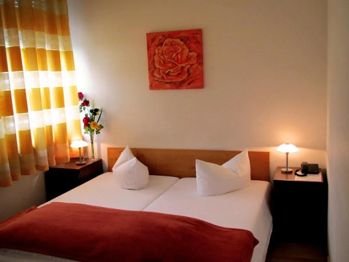 Hotel Deutscher Hof Mannheim 3*,  Germany